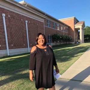 Meet your Posher, Louise